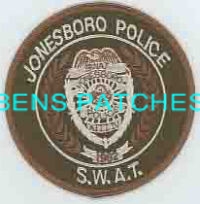 ARKANSAS,JONESBORO POLICE SWAT SUBDUED 1